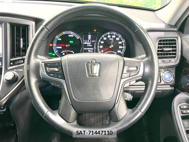 Toyota CROWN SEDAN 2016-06 807054-10