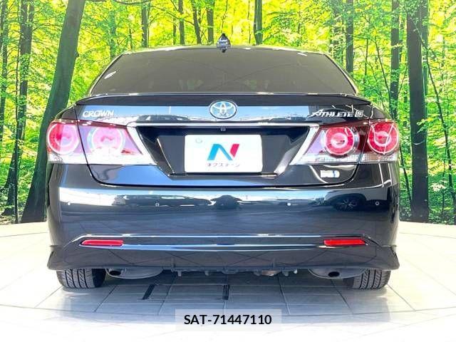 Toyota CROWN SEDAN 2016-06 807054-14