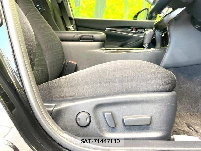 Toyota CROWN SEDAN 2016-06 807054-6