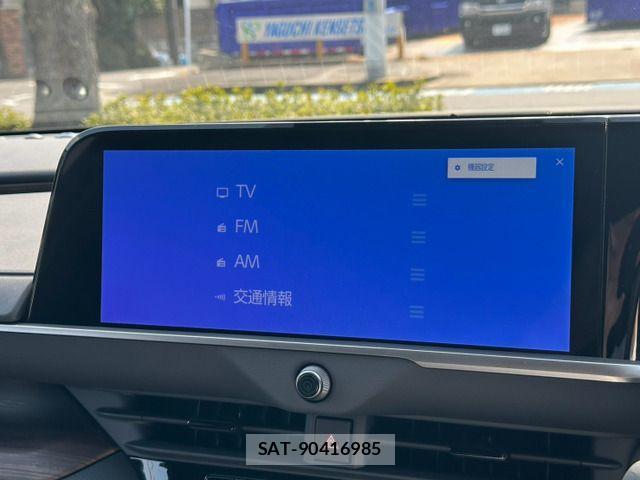 Toyota CROWN SEDAN 2023-12 833019-10