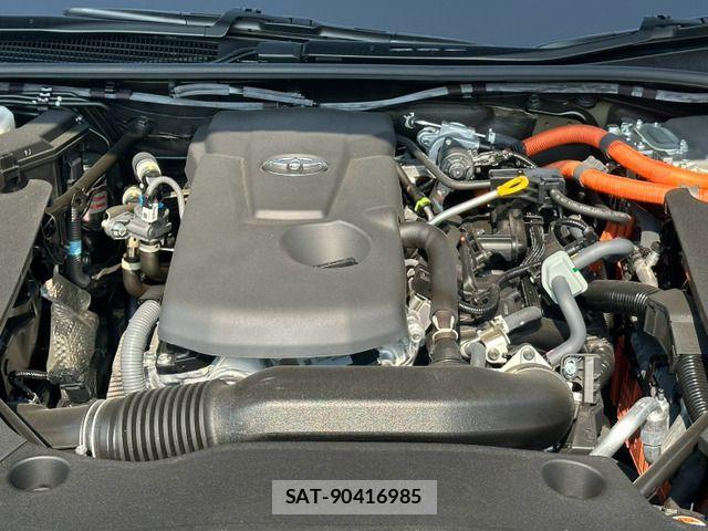 Toyota CROWN SEDAN 2023-12 833019-15
