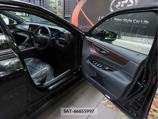 Toyota CROWN SEDAN 2023-12 1275512-9