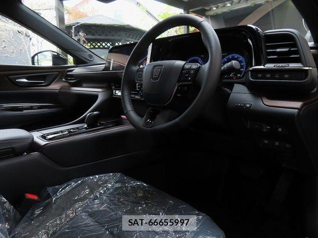 Toyota CROWN SEDAN 2023-12 1275512-10