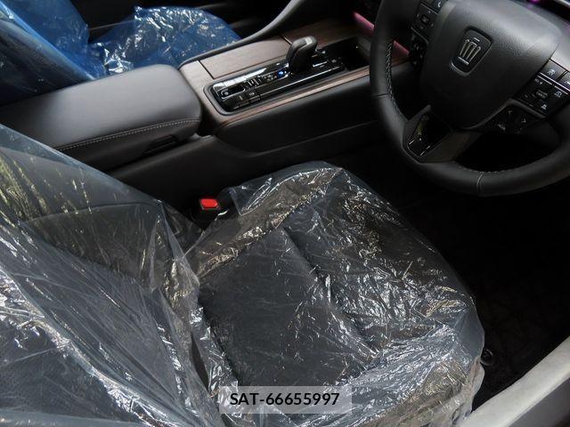 Toyota CROWN SEDAN 2023-12 1275512-12