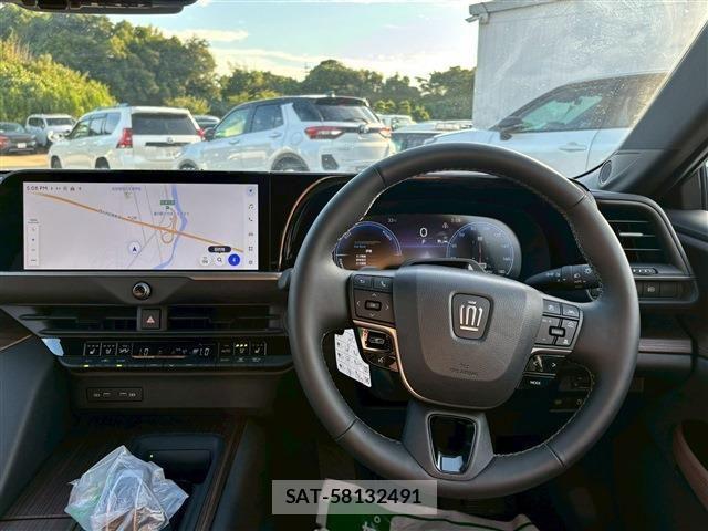 Toyota CROWN SEDAN 2024-07 1290636-20