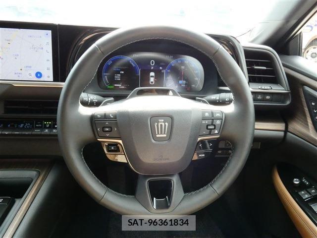 Toyota CROWN SEDAN 2024-05 1374530-3