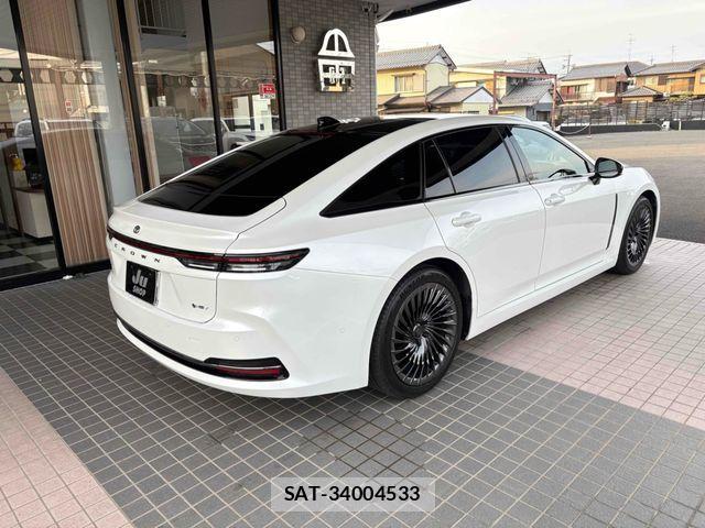 Toyota CROWN SEDAN 2024-04 1553945-5