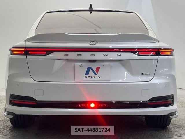 Toyota CROWN SEDAN 2025-01 3013890-15