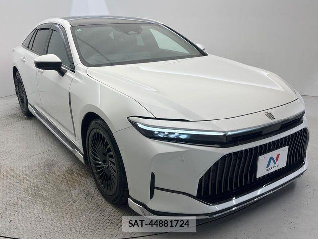 Toyota CROWN SEDAN 2025-01 3013890-16