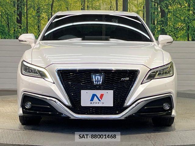 Toyota CROWN SEDAN 2021-05 3013891-13