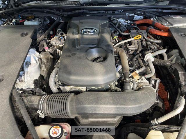 Toyota CROWN SEDAN 2021-05 3013891-17