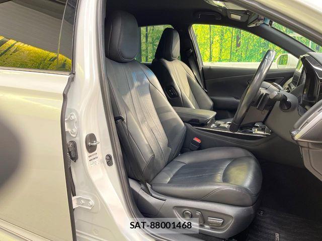 Toyota CROWN SEDAN 2021-05 3013891-7