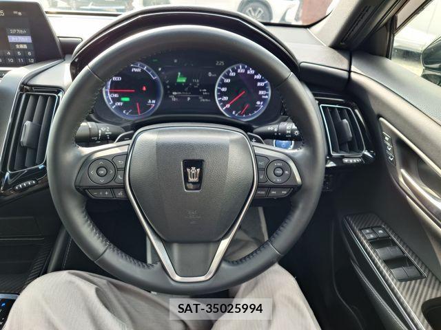 Toyota CROWN SEDAN 2020-07 3064530-11
