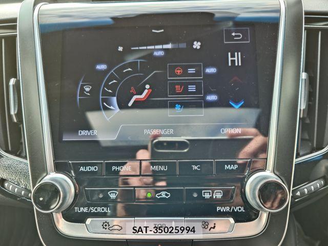 Toyota CROWN SEDAN 2020-07 3064530-15