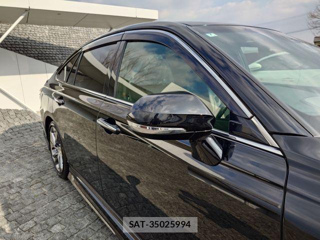 Toyota CROWN SEDAN 2020-07 3064530-4