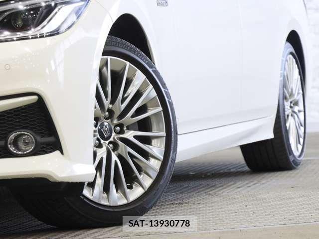 Toyota CROWN SEDAN 2018-12 3356388-17