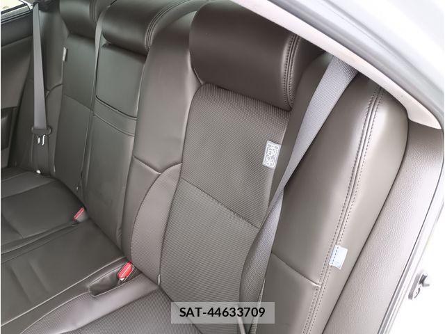 Toyota CROWN SEDAN 2008-11 3356415-17