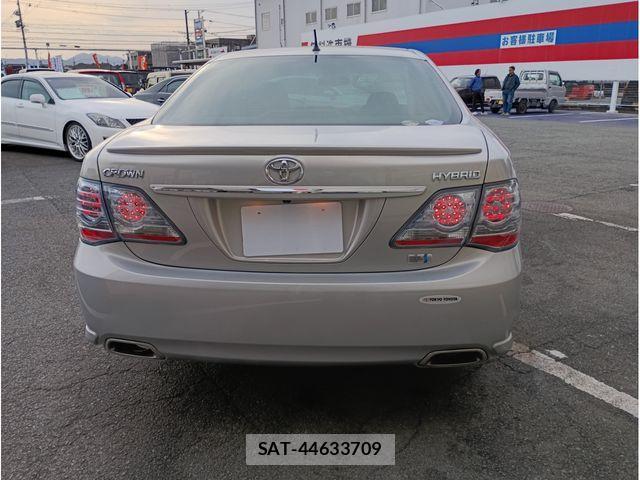Toyota CROWN SEDAN 2008-11 3356415-5