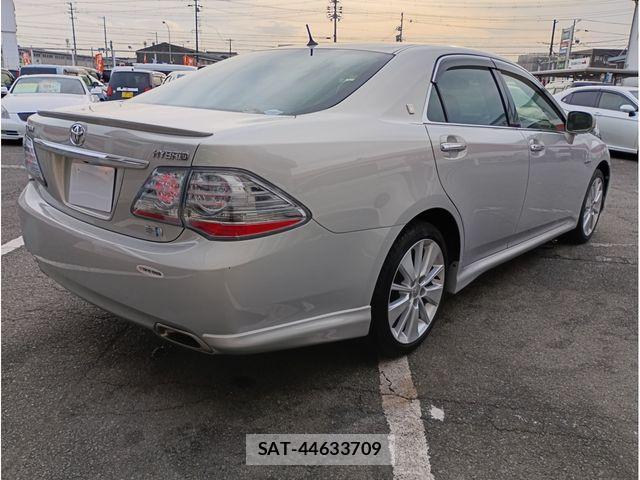 Toyota CROWN SEDAN 2008-11 3356415-6