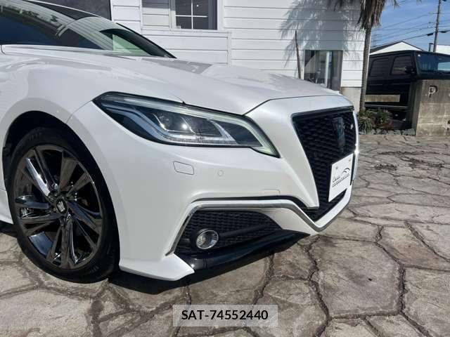 Toyota CROWN SEDAN 2021-07 3356376-11