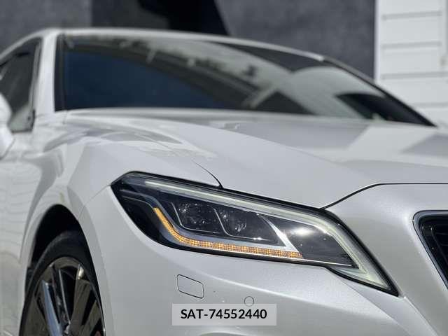 Toyota CROWN SEDAN 2021-07 3356376-16