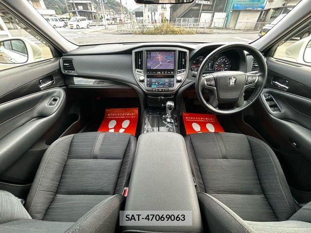 Toyota CROWN SEDAN 2013-08 3356405-16