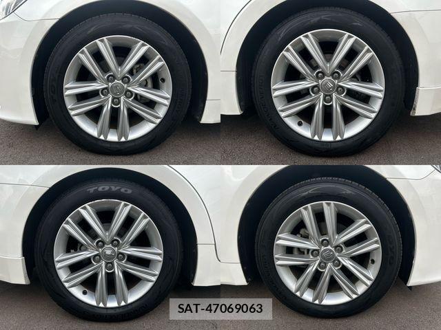 Toyota CROWN SEDAN 2013-08 3356405-8