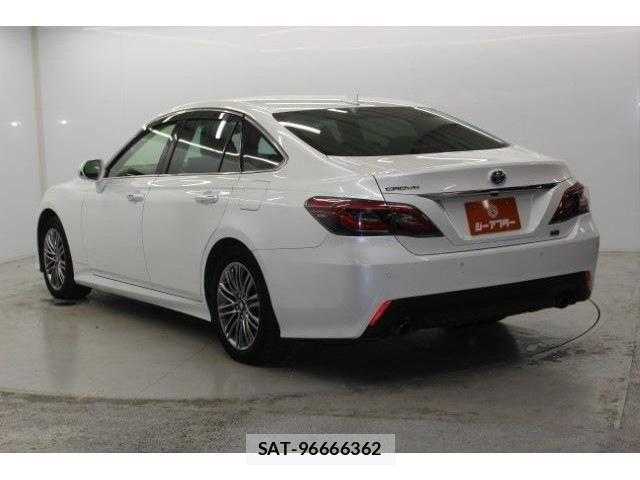 Toyota CROWN SEDAN 2021-02 3664506-10