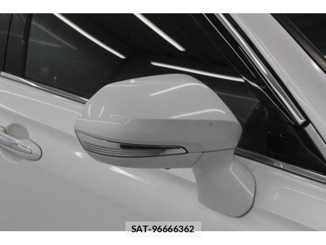 Toyota CROWN SEDAN 2021-02 3664506-13