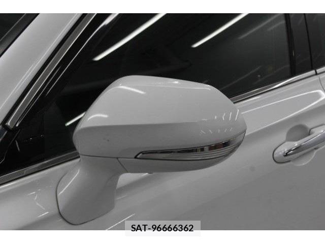 Toyota CROWN SEDAN 2021-02 3664506-18
