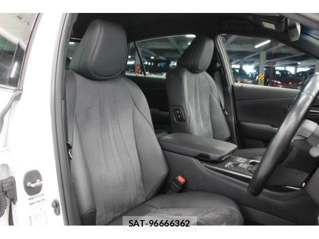 Toyota CROWN SEDAN 2021-02 3664506-28