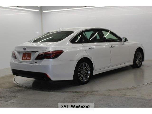 Toyota CROWN SEDAN 2021-02 3664506-8