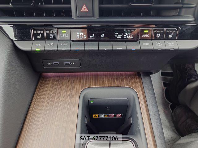Toyota CROWN SEDAN 2025-01 3664398-18
