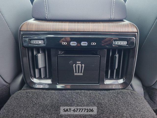 Toyota CROWN SEDAN 2025-01 3664398-24