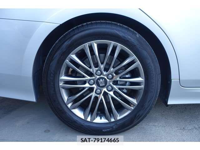 Toyota CROWN SEDAN 2021-07 3664466-13