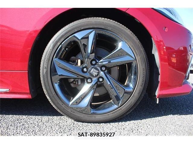 Toyota CROWN SEDAN 2019-03 3713759-9
