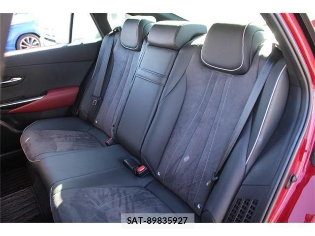 Toyota CROWN SEDAN 2019-03 3713759-19