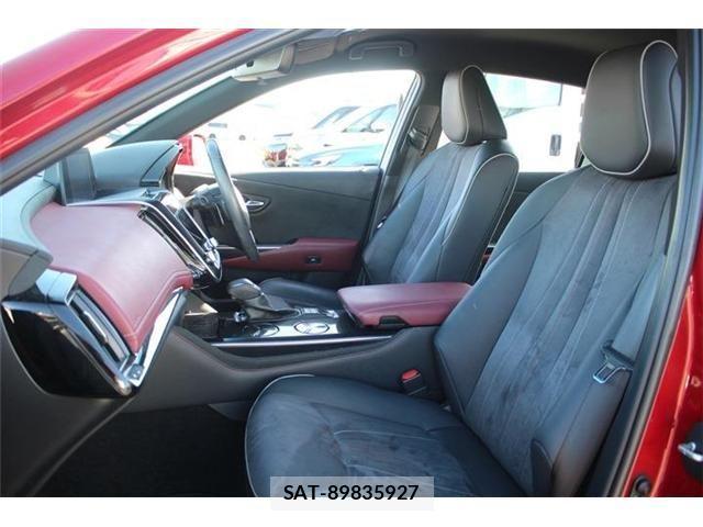 Toyota CROWN SEDAN 2019-03 3713759-20