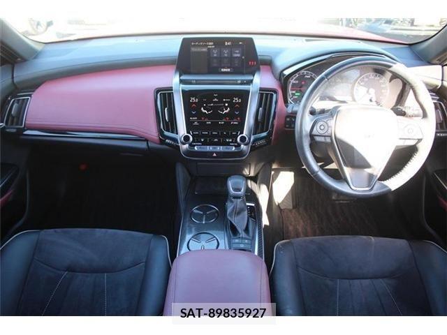 Toyota CROWN SEDAN 2019-03 3713759-21
