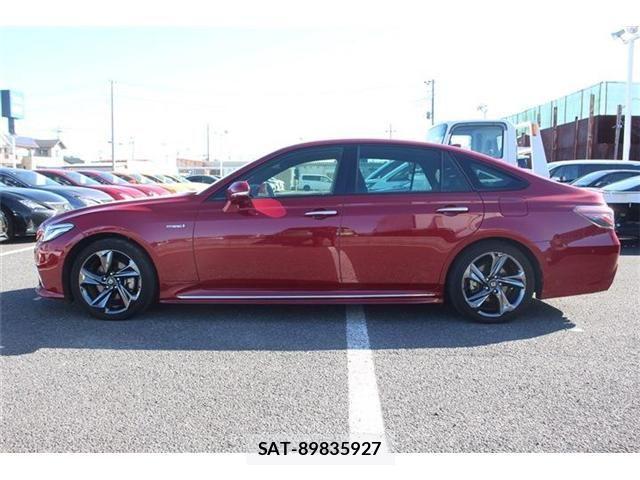Toyota CROWN SEDAN 2019-03 3713759-4