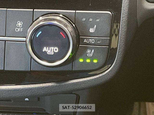 Toyota CROWN SEDAN 2021-03 3766939-6