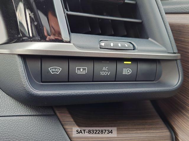 Toyota CROWN SEDAN 2024-03 3904585-19