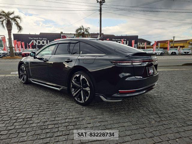 Toyota CROWN SEDAN 2024-03 3904585-3