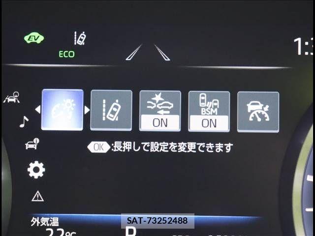 Toyota CROWN SEDAN 2022-05 3904604-16