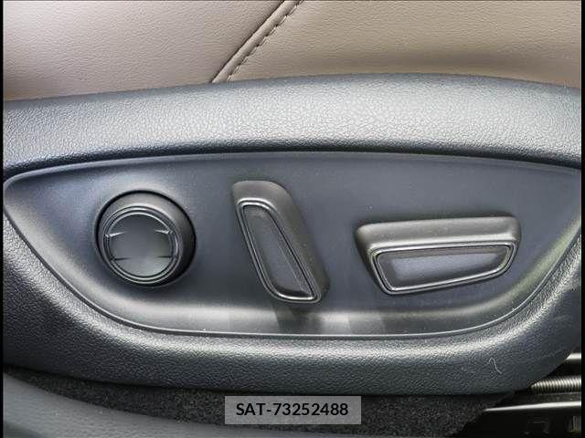 Toyota CROWN SEDAN 2022-05 3904604-22