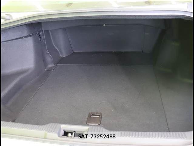 Toyota CROWN SEDAN 2022-05 3904604-27
