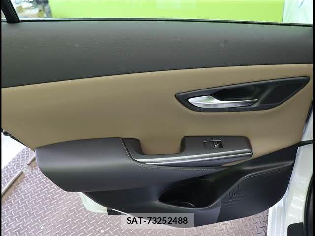 Toyota CROWN SEDAN 2022-05 3904604-29