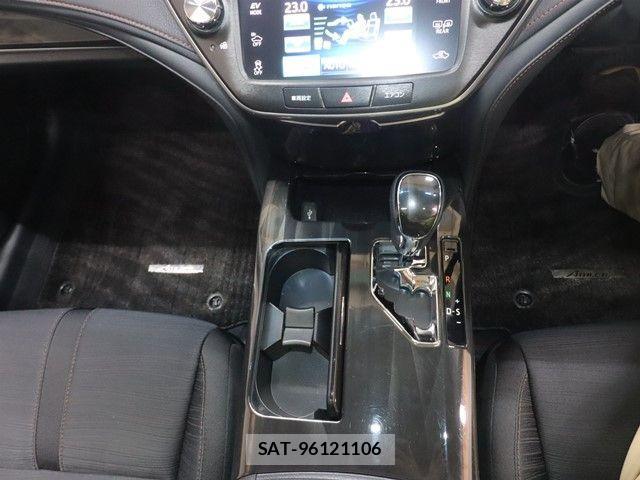 Toyota CROWN SEDAN 2013-07 4040158-17
