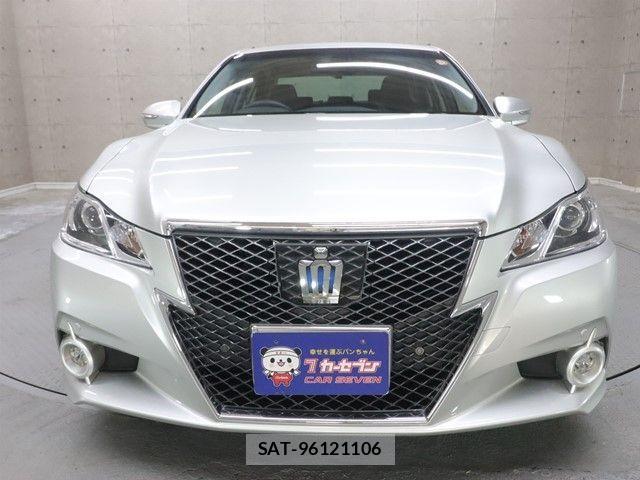 Toyota CROWN SEDAN 2013-07 4040158-24