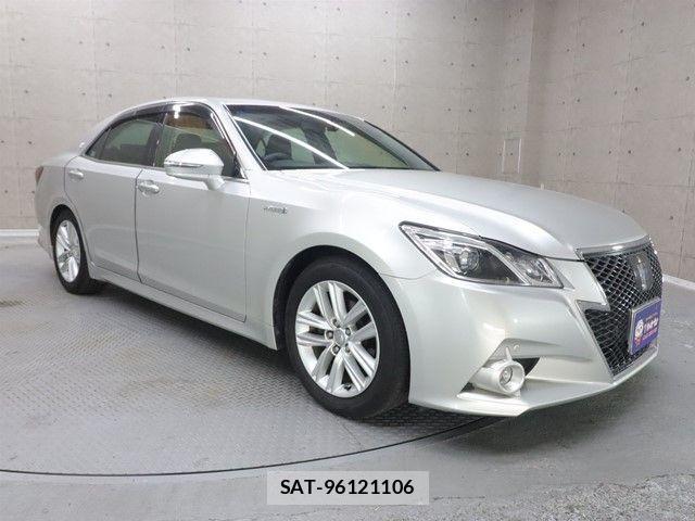 Toyota CROWN SEDAN 2013-07 4040158-25